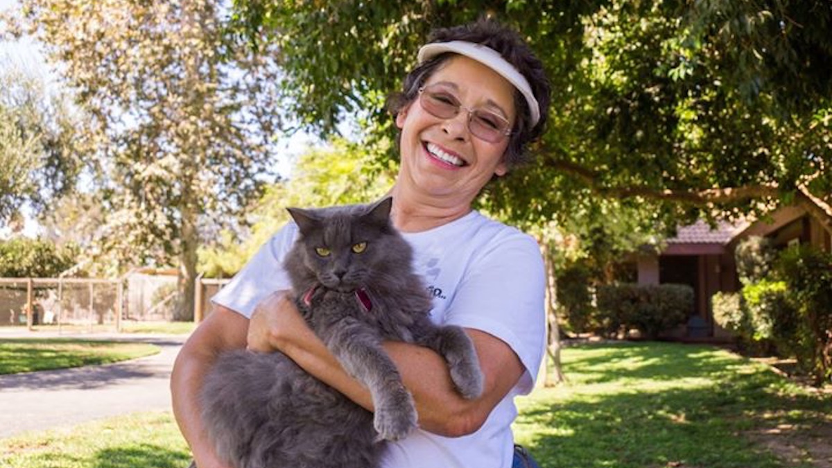 Lynea Lattanzio with a cat
